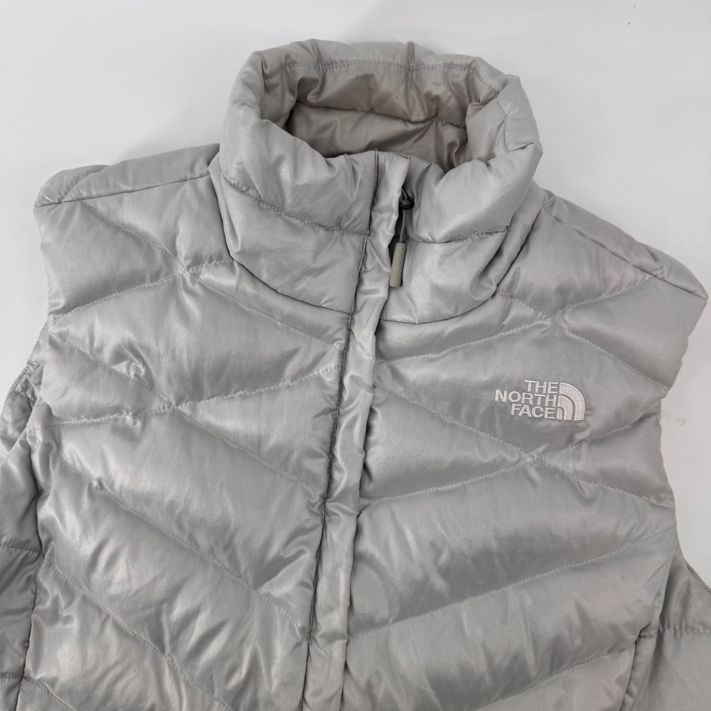 The North Face Puffer Vest Womens L Silver 550 Down Chevron Quilted Aconcagua